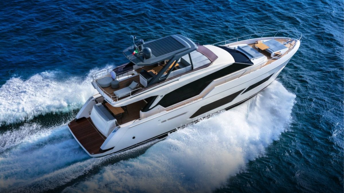 Ferretti 720